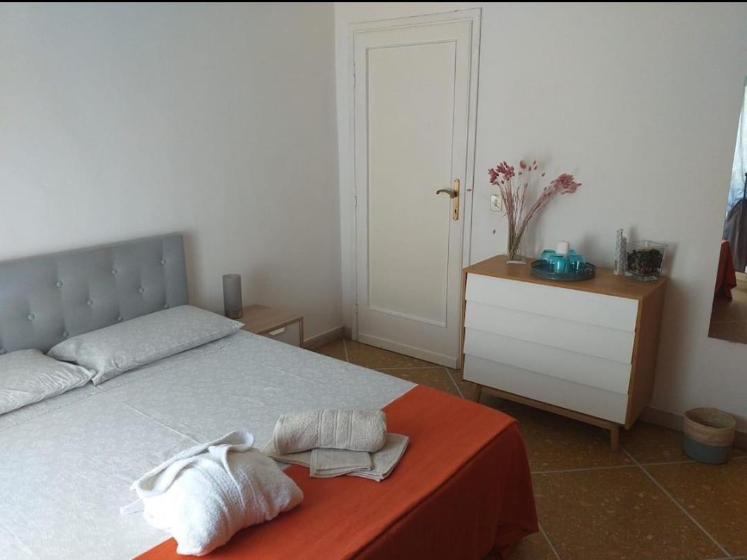 Dimora Casabianca B&B And Family Relais Tirrenia Esterno foto