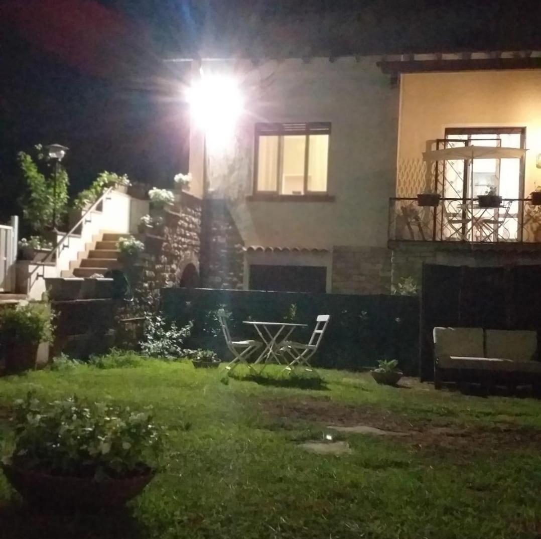 Dimora Casabianca B&B And Family Relais Tirrenia Esterno foto