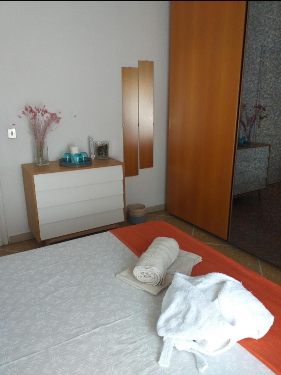 Dimora Casabianca B&B And Family Relais Tirrenia Esterno foto
